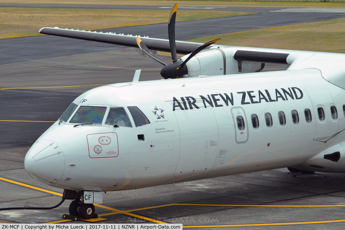 ZK-MCF, 1999 ATR 72-212A C/N 600, At Napier/Hastings