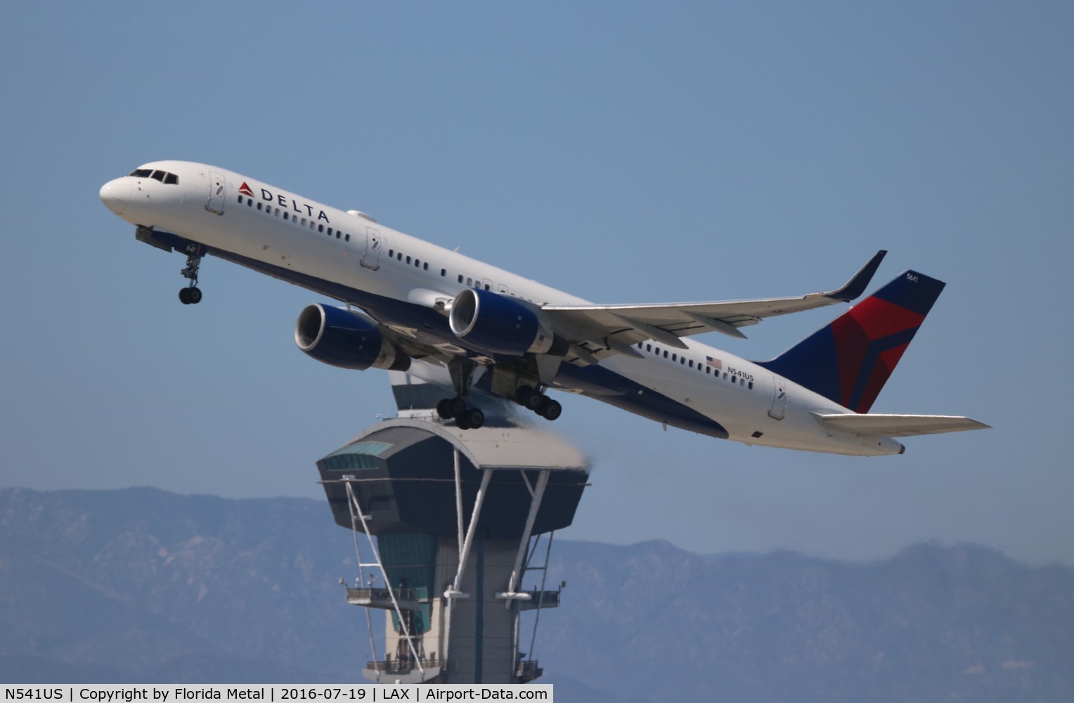 N541US, 1996 Boeing 757-251 C/N 26488, Delta