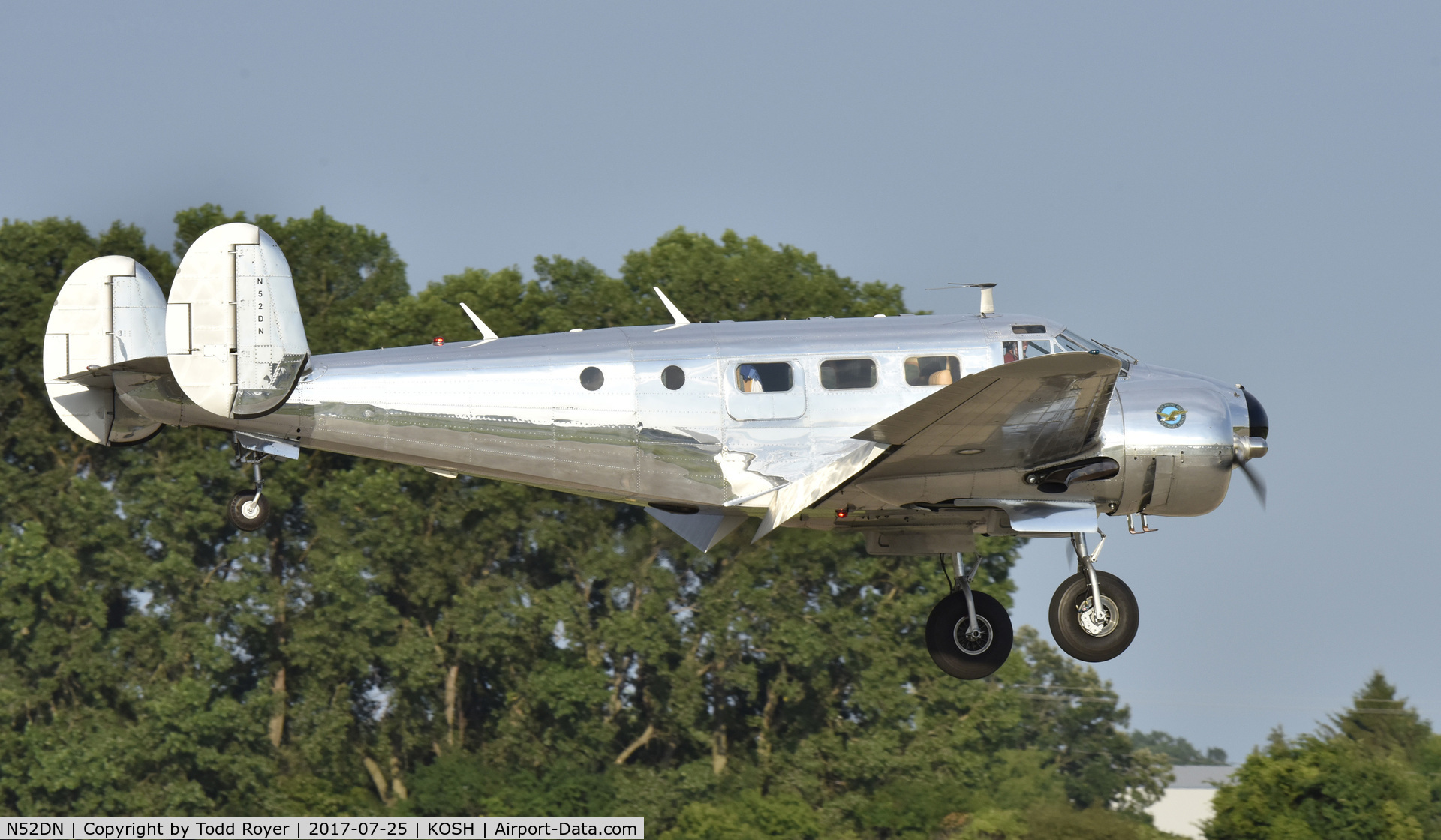 N52DN, 1952 Beech D18S C/N A-846, Airventure 2017