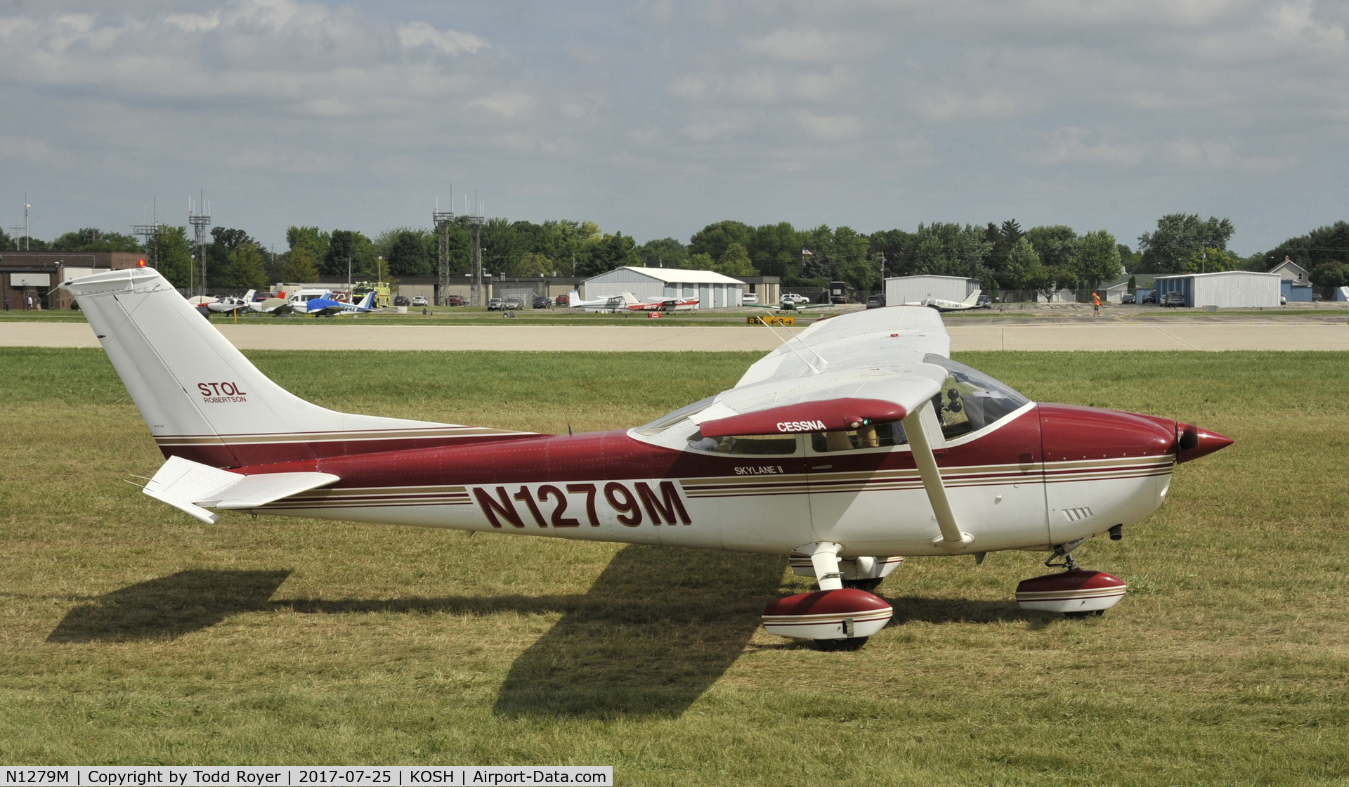 N1279M, 1975 Cessna 182P Skylane C/N 18264272, Airventure 2017