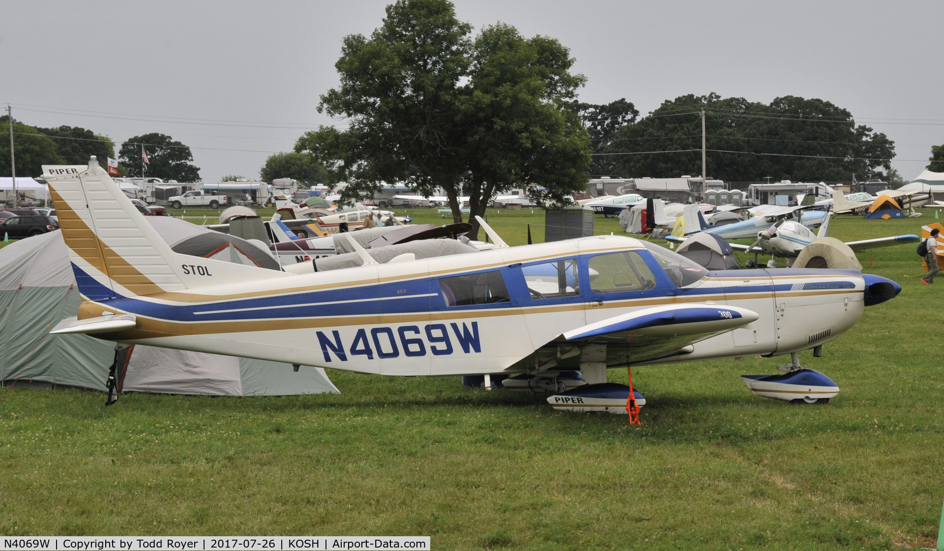N4069W, 1966 Piper PA-32-300 Cherokee Six Cherokee Six C/N 32-40107, Airventure 2017
