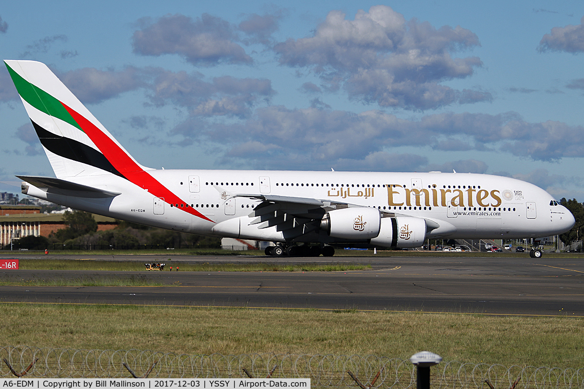 A6-EDM, 2010 Airbus A380-861 C/N 042, TAXIING
