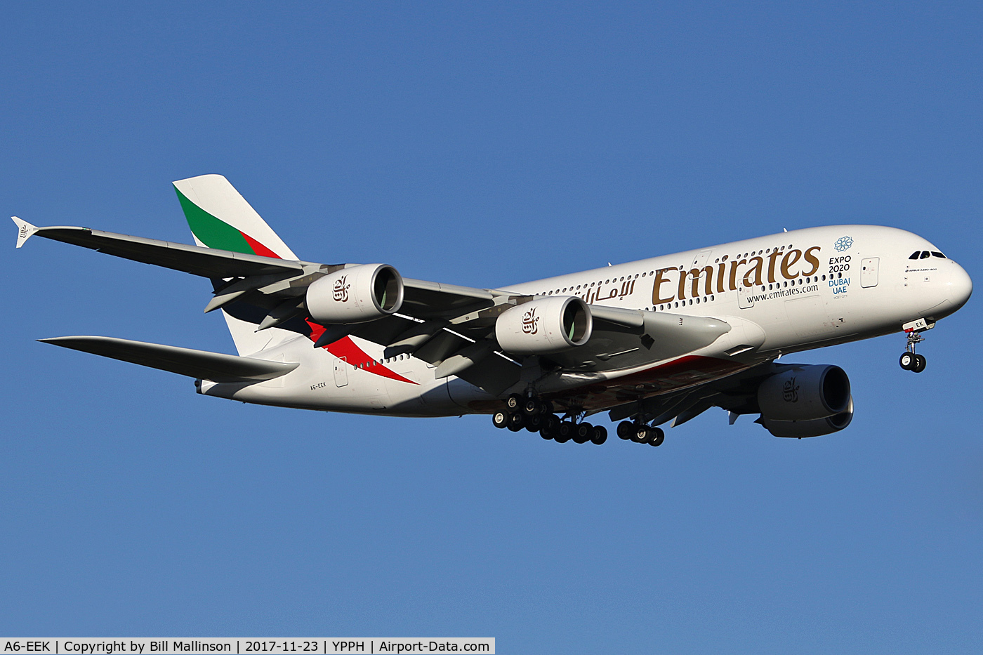 A6-EEK, 2013 Airbus A380-861 C/N 132, FINALS FOR 21