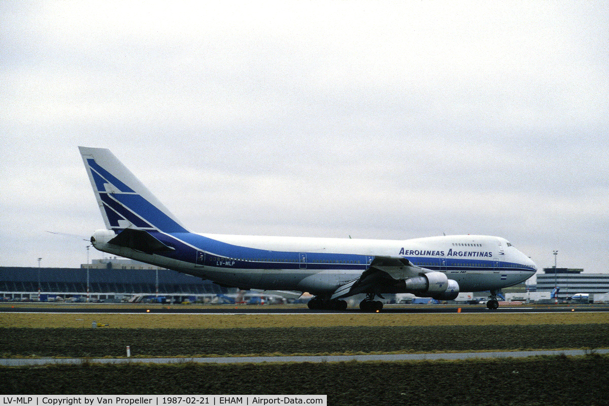 LV-MLP, 1979 Boeing 747-287B C/N 21726, Aerolineas Argentinas Boeing 747-287B landing at Schiphol airport, the Netherlands, 1987