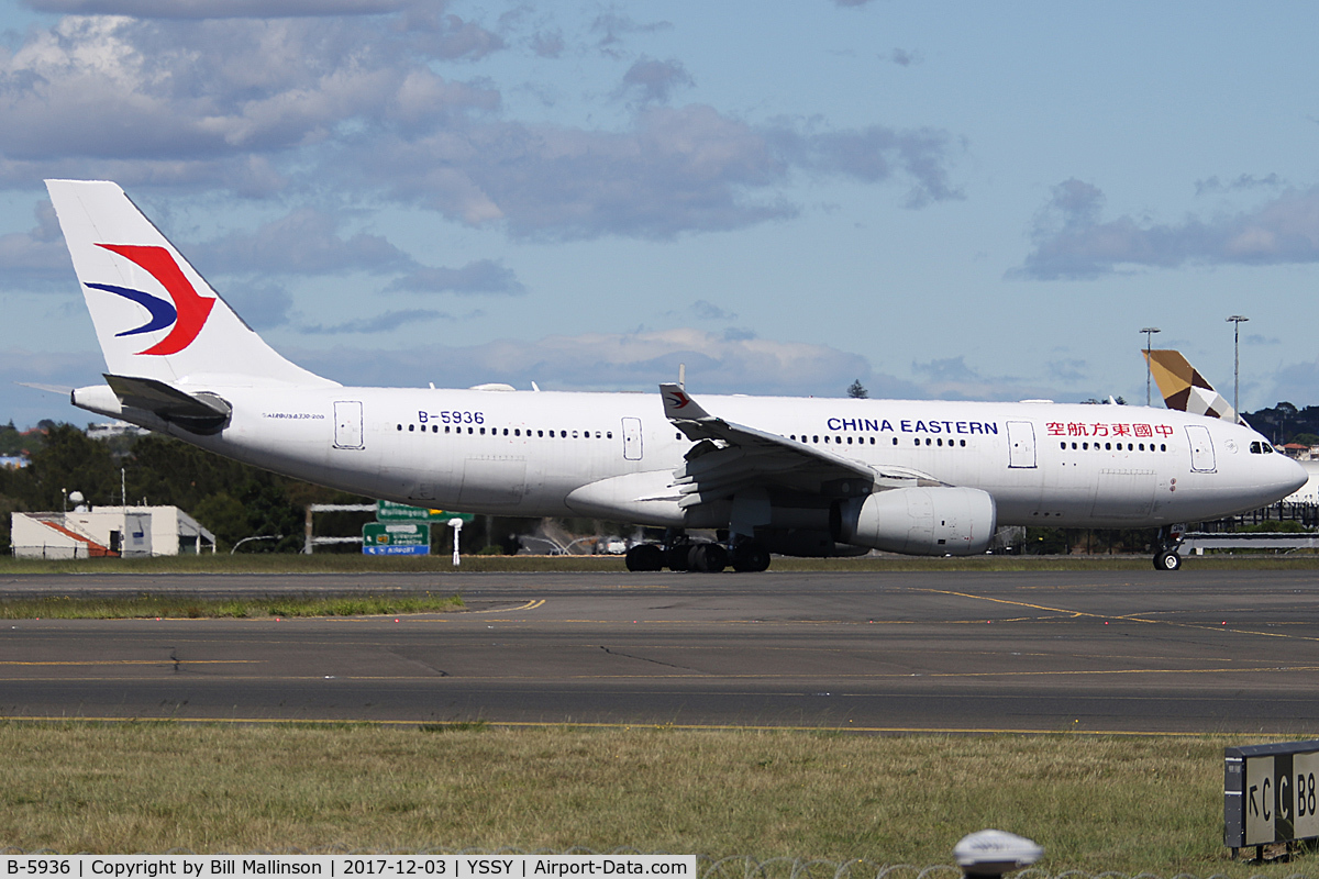 B-5936, 2013 Airbus A330-243 C/N 1461, TAXI FROM 34L