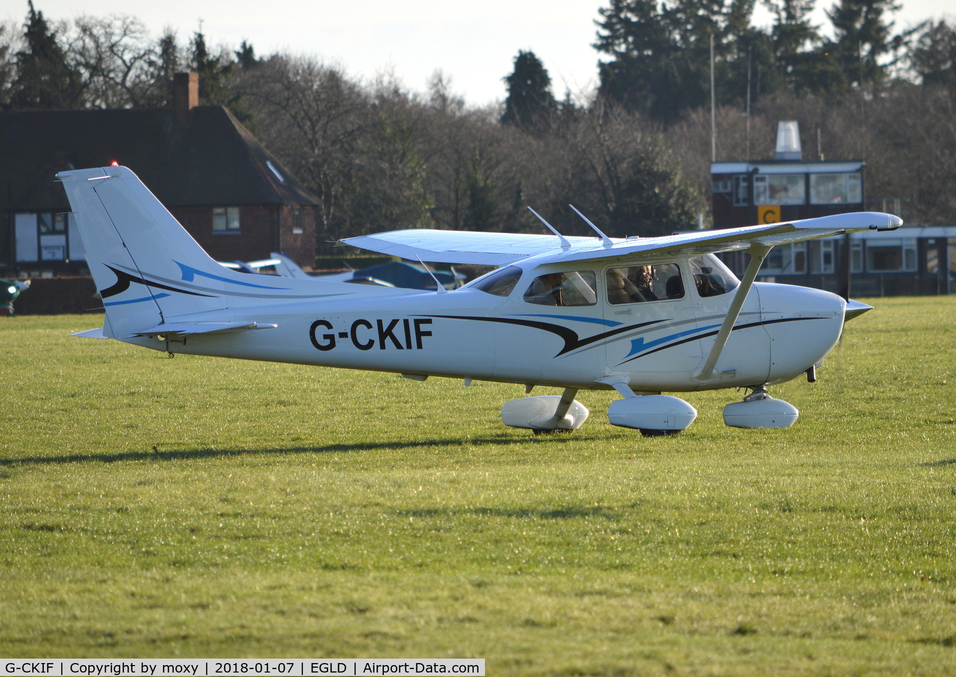 G-CKIF, 2013 Cessna 172S C/N 172S11291, Cessna 172S Skyhawk at Denham. Ex LN-FTJ
