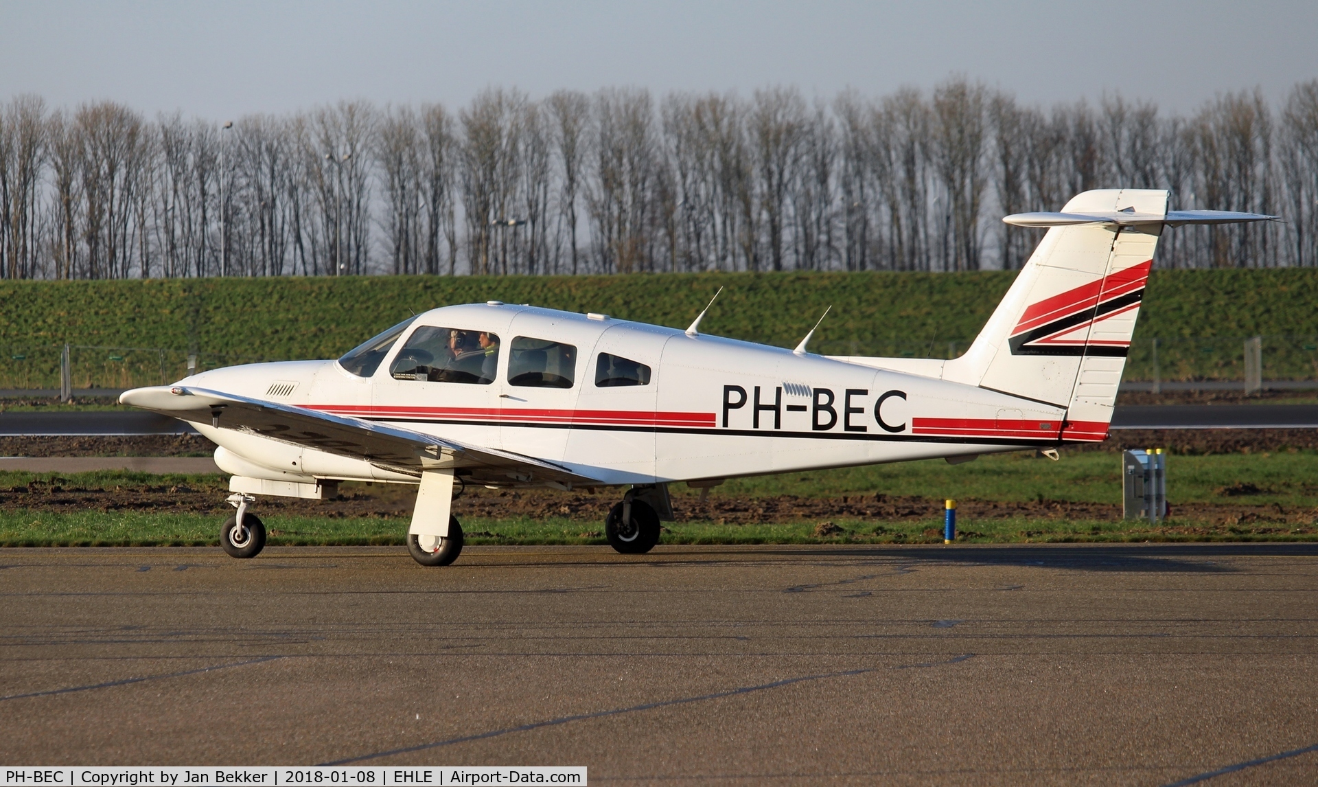 PH-BEC, 1981 Piper PA-28RT-201T Turbo Arrow IV C/N 28R-8131041, Lelystad Airport