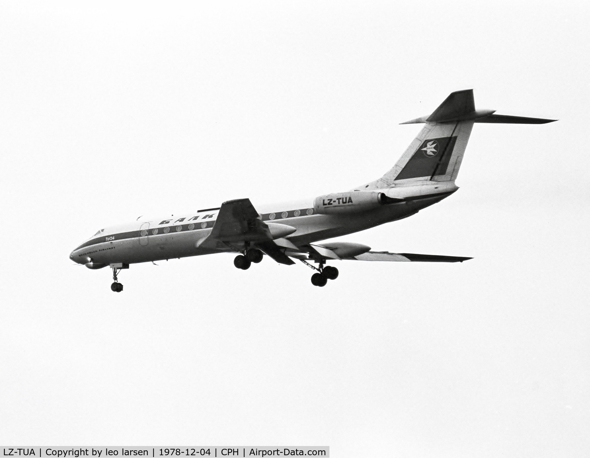 LZ-TUA, 1968 Tupolev Tu-134 C/N 8350405, Copenhagen 4.12.1978