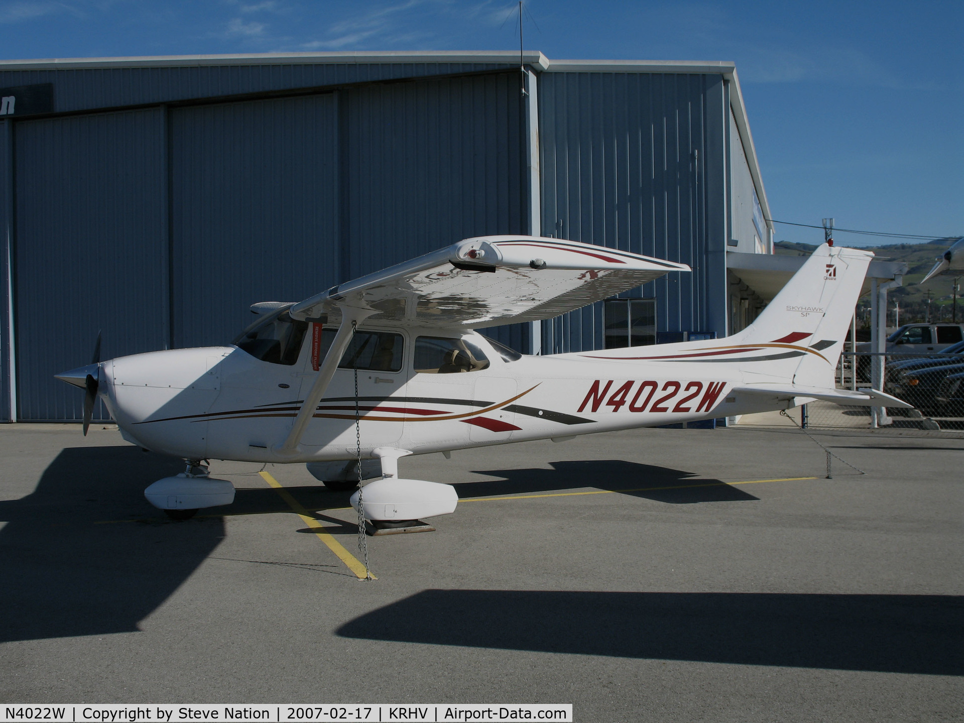 N4022W, 2006 Cessna 172S C/N 172S10131, Locally-based 2006 Cessna 172S Skylane @ Reid-Hillview Airport, San Jose, CA (to private owner Arlington Heights, IL 2008-07-21)