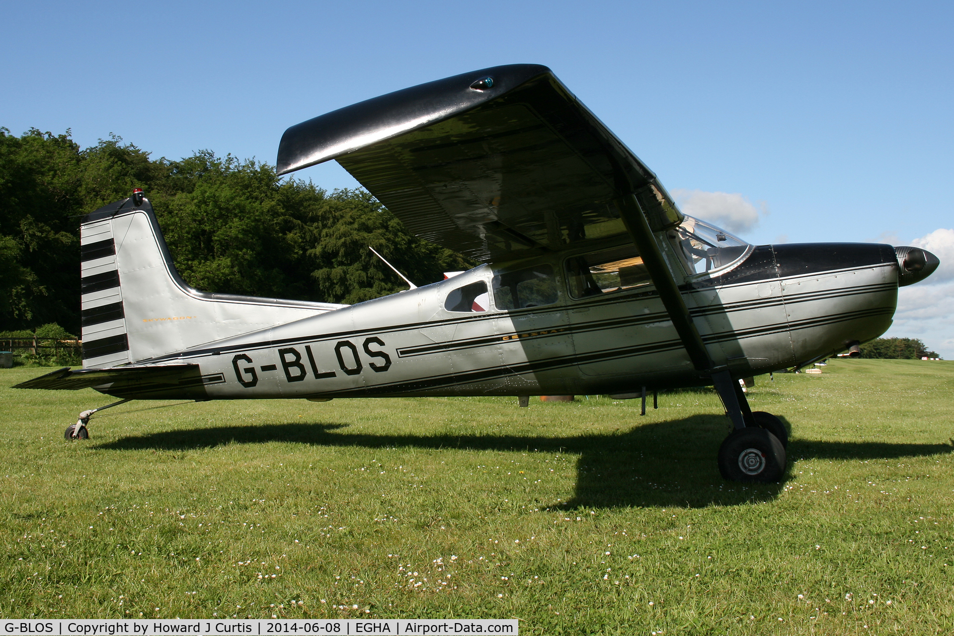 G-BLOS, 1962 Cessna 185A Skywagon C/N 185-0359, Privately owned