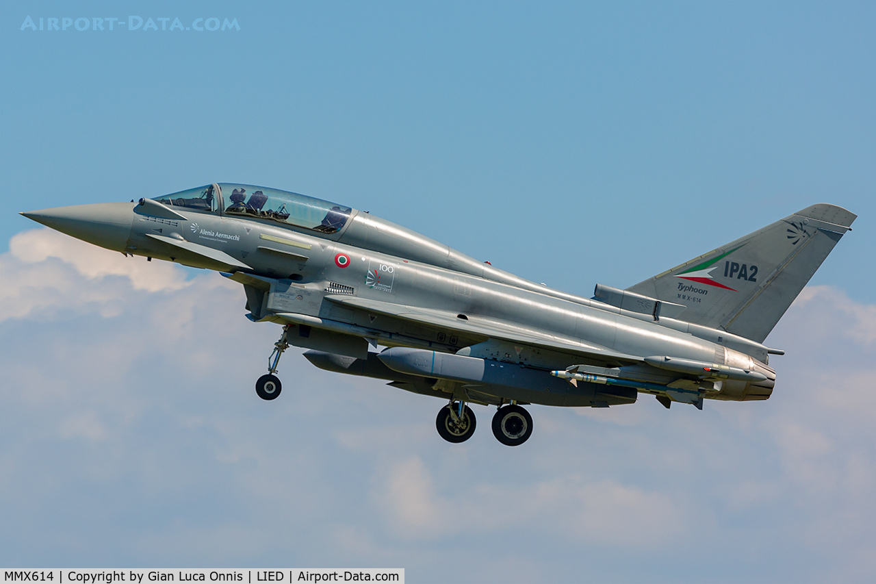 MMX614, Eurofighter EF-2000 Typhoon T C/N IPA2/PT002, LANDING TEST STORM SHADOW