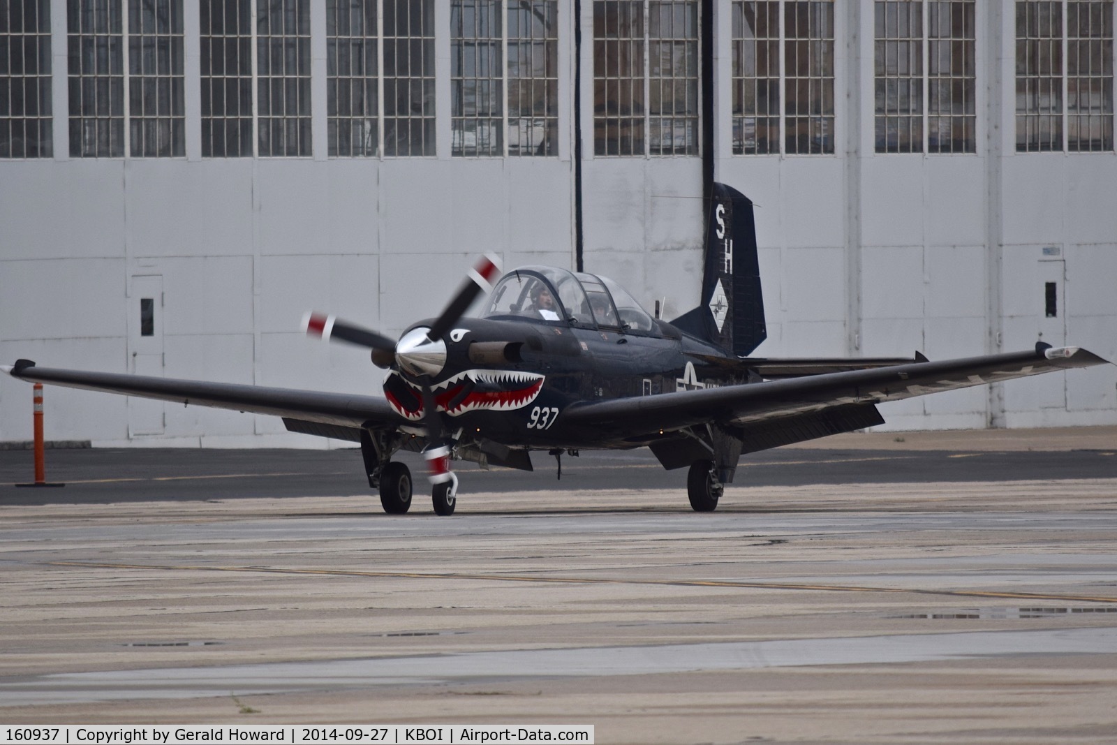 160937, Beech T-34C Turbo Mentor C/N GL-123, Taxiing from the south GA ramp.  VMFAT-101 