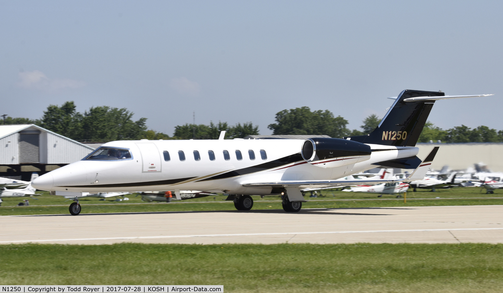 N1250, 2000 Learjet 45 C/N 027, Airventure 2017