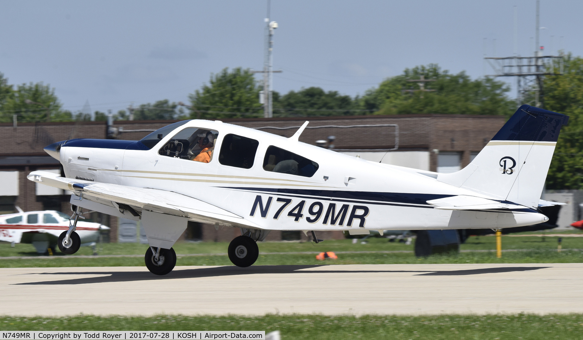 N749MR, 1979 Beech F33A Bonanza C/N CE859, Airventure 2017