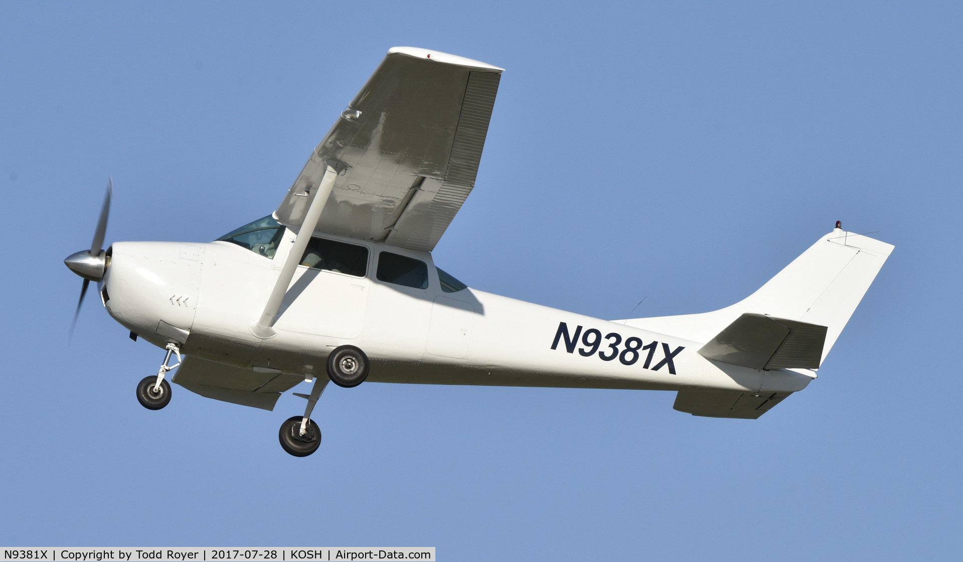 N9381X, 1962 Cessna 182E Skylane C/N 18253781, Airventure 2017