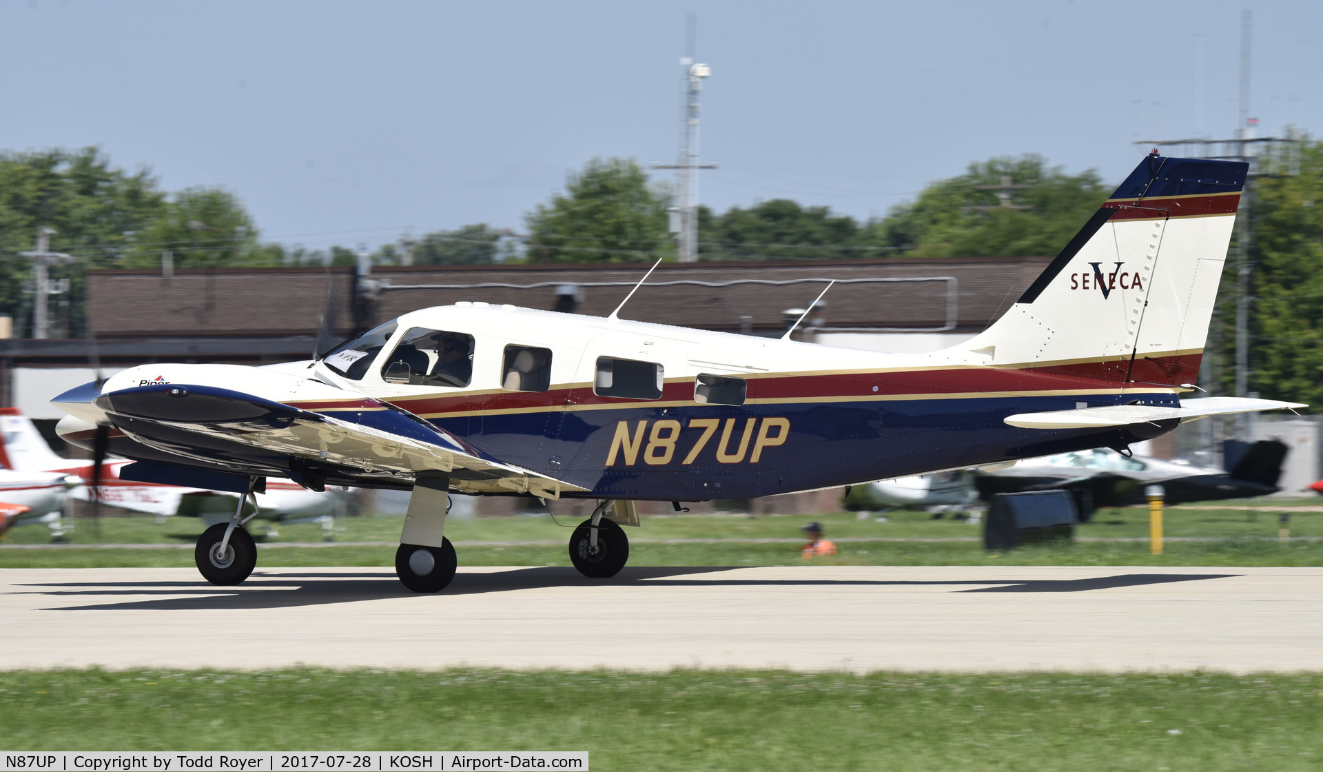 N87UP, 1999 Piper PA-34-220T Seneca C/N 34-49144, Airventure 2017