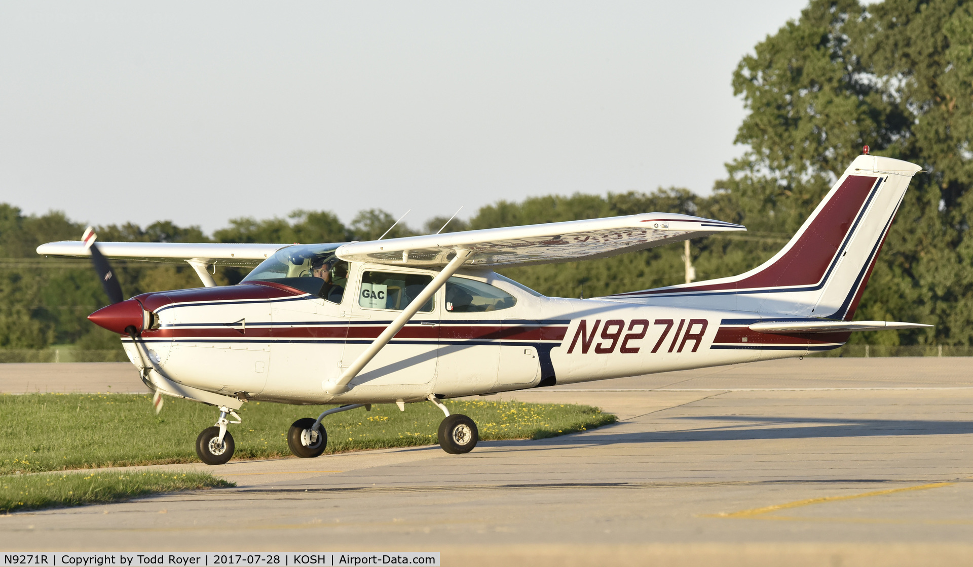N9271R, 1978 Cessna R182 Skylane RG C/N R18200676, Airventure 2017