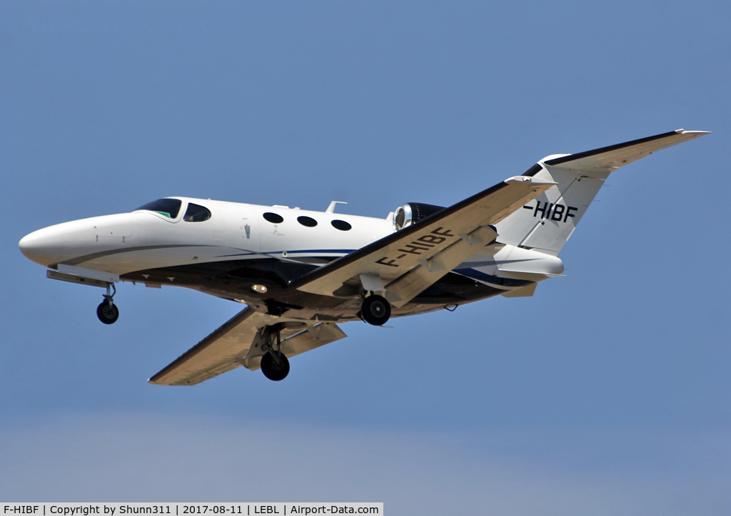 F-HIBF, 2009 Cessna 510 Citation Mustang Citation Mustang C/N 510-0262, Landing rwy 25R