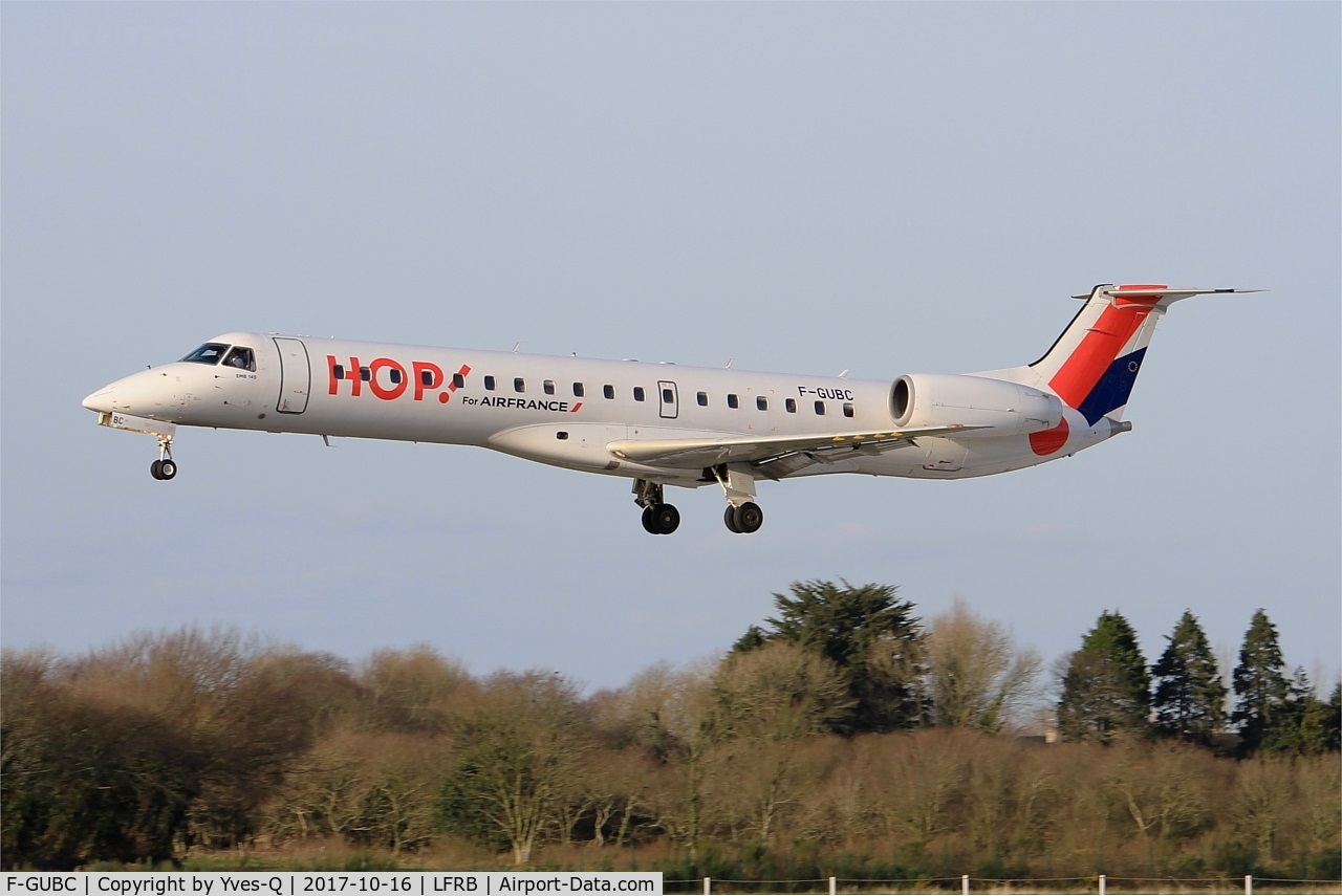 F-GUBC, 2002 Embraer ERJ-145LR (EMB-145LR) C/N 145556, Embraer ERJ-145LR, On final rwy 25L, Brest-Bretagne airport (LFRB-BES)