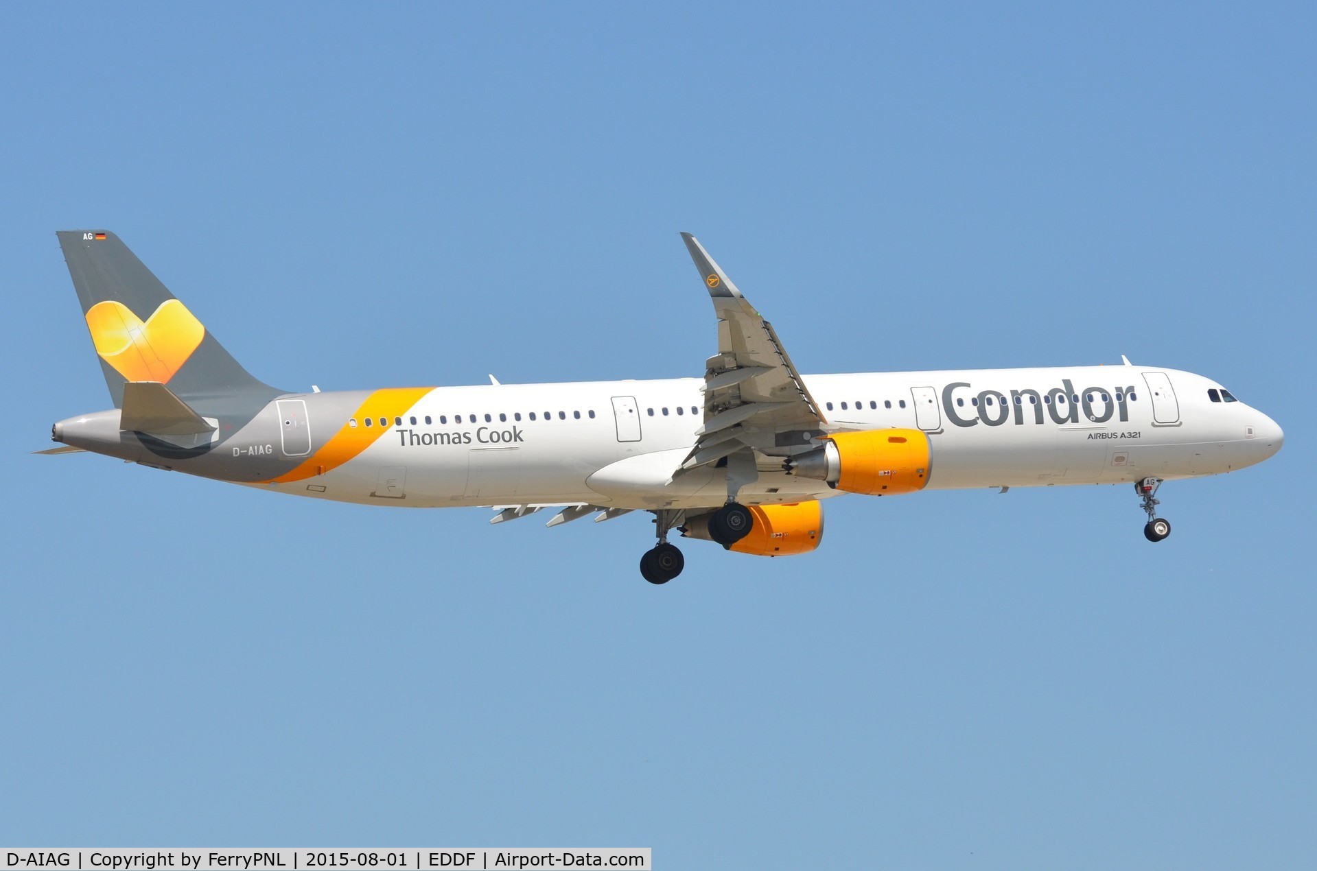 D-AIAG, 2015 Airbus A321-211 C/N 6590, Condor A321 on short finals to FRA