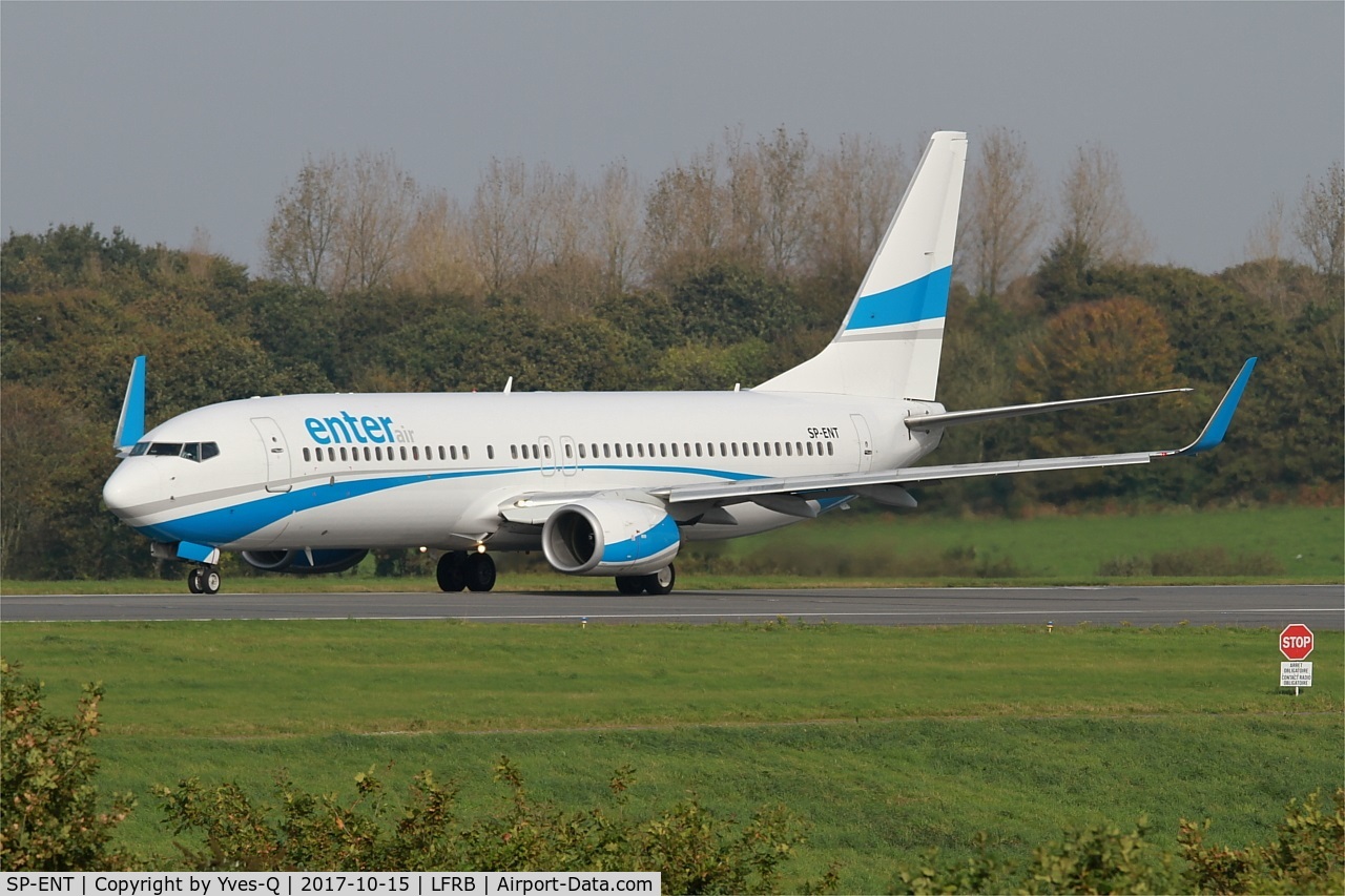 SP-ENT, 2000 Boeing 737-8AS C/N 29926, Boeing 737-8AS, Take off run rwy 25L, Brest-Bretagne airport (LFRB-BES)
