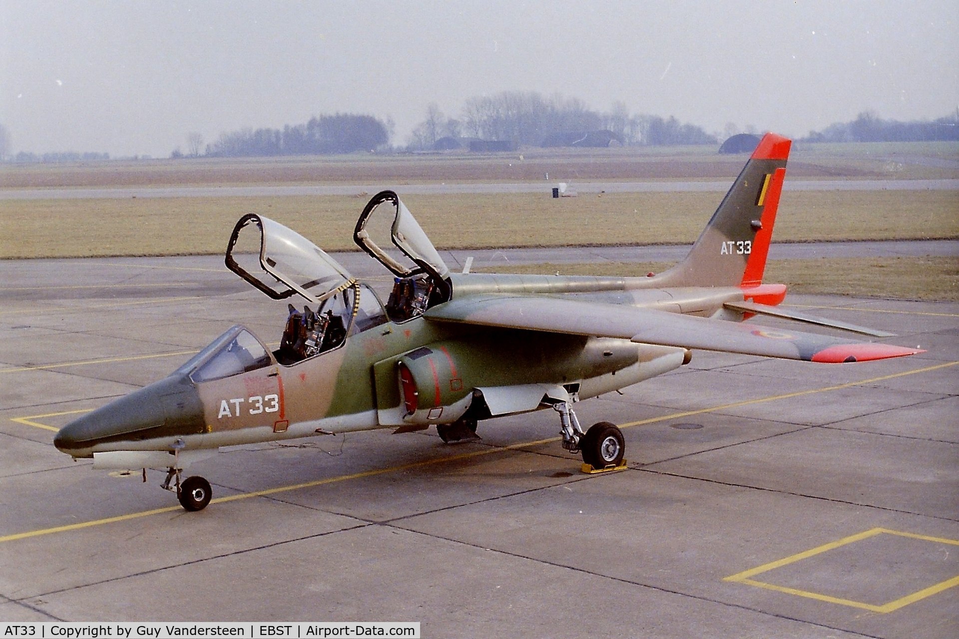 AT33, Dassault-Dornier Alpha Jet 1B C/N B33/1155, AT33 at flightline