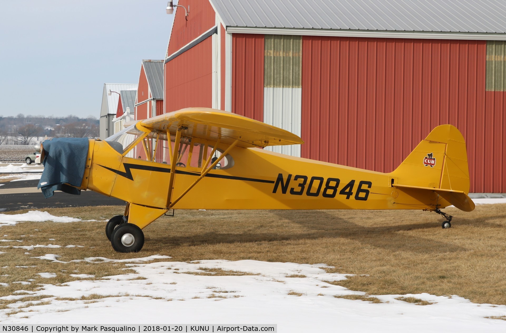 N30846, 1940 Piper J3C-85 C/N 5143, Piper J3C-65