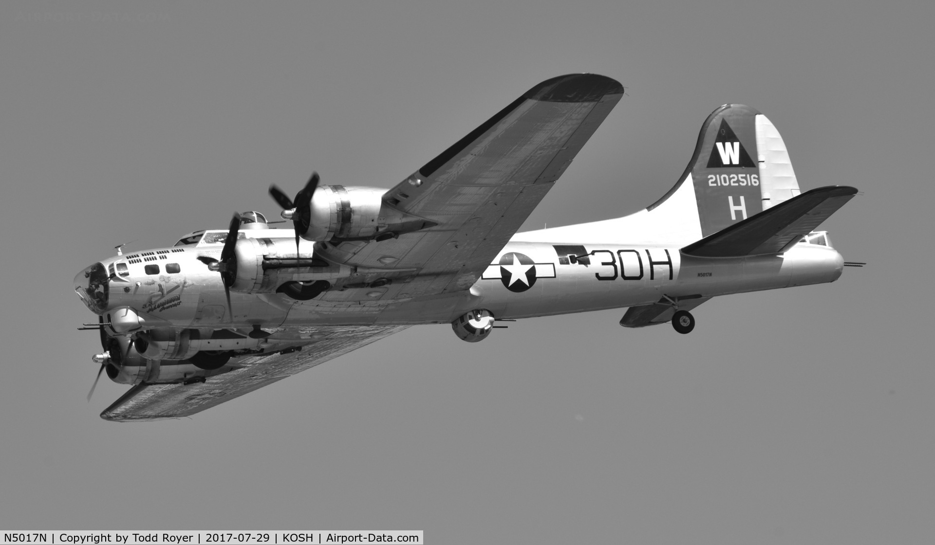 N5017N, 1944 Lockheed/Vega (Boeing) B-17G-105-VE Flying Fortress C/N 8649, Airventure 2017