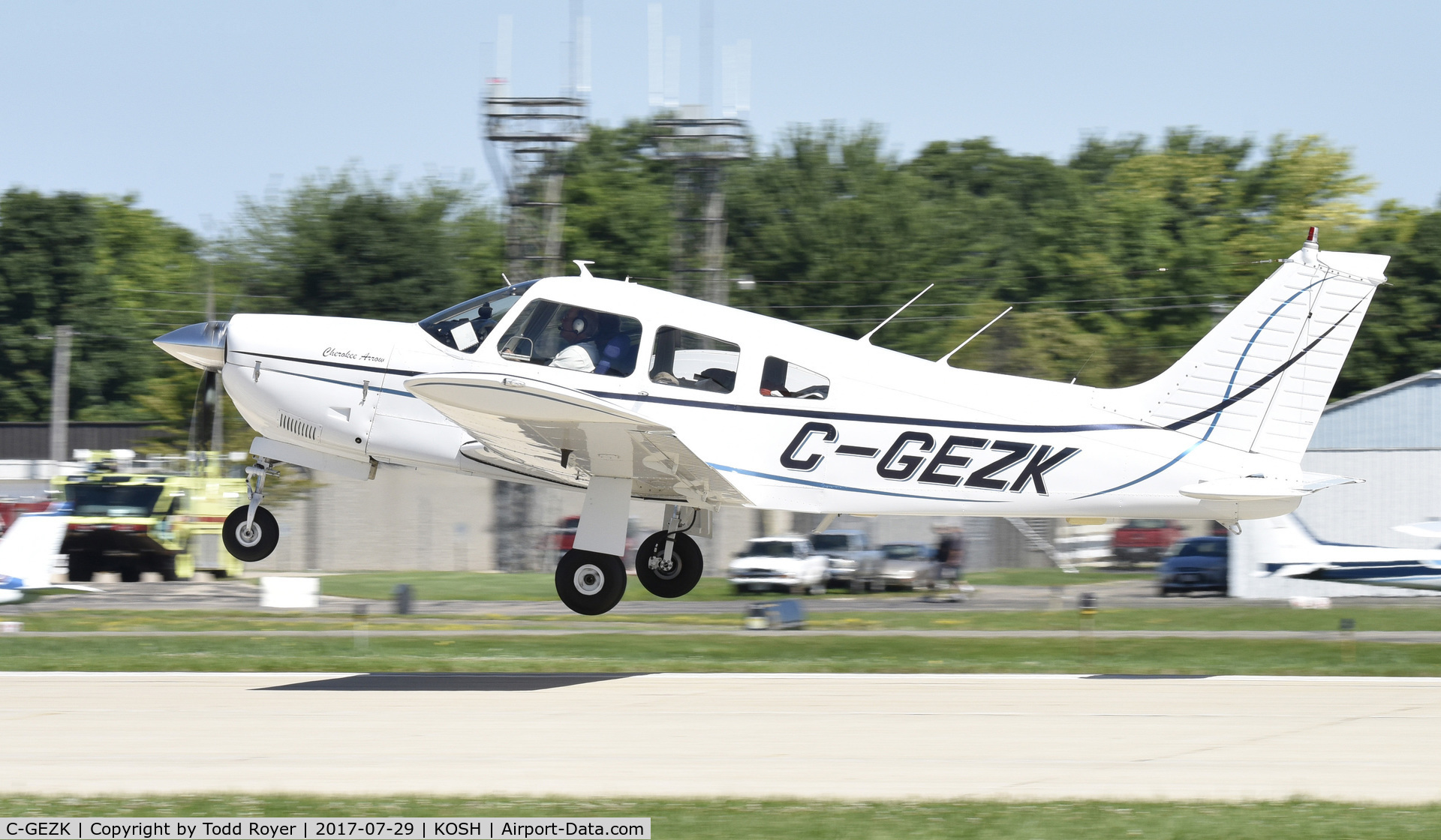 C-GEZK, 1976 Piper PA-28R-200 Cherokee Arrow C/N 28R-7635138, Airventure 2017