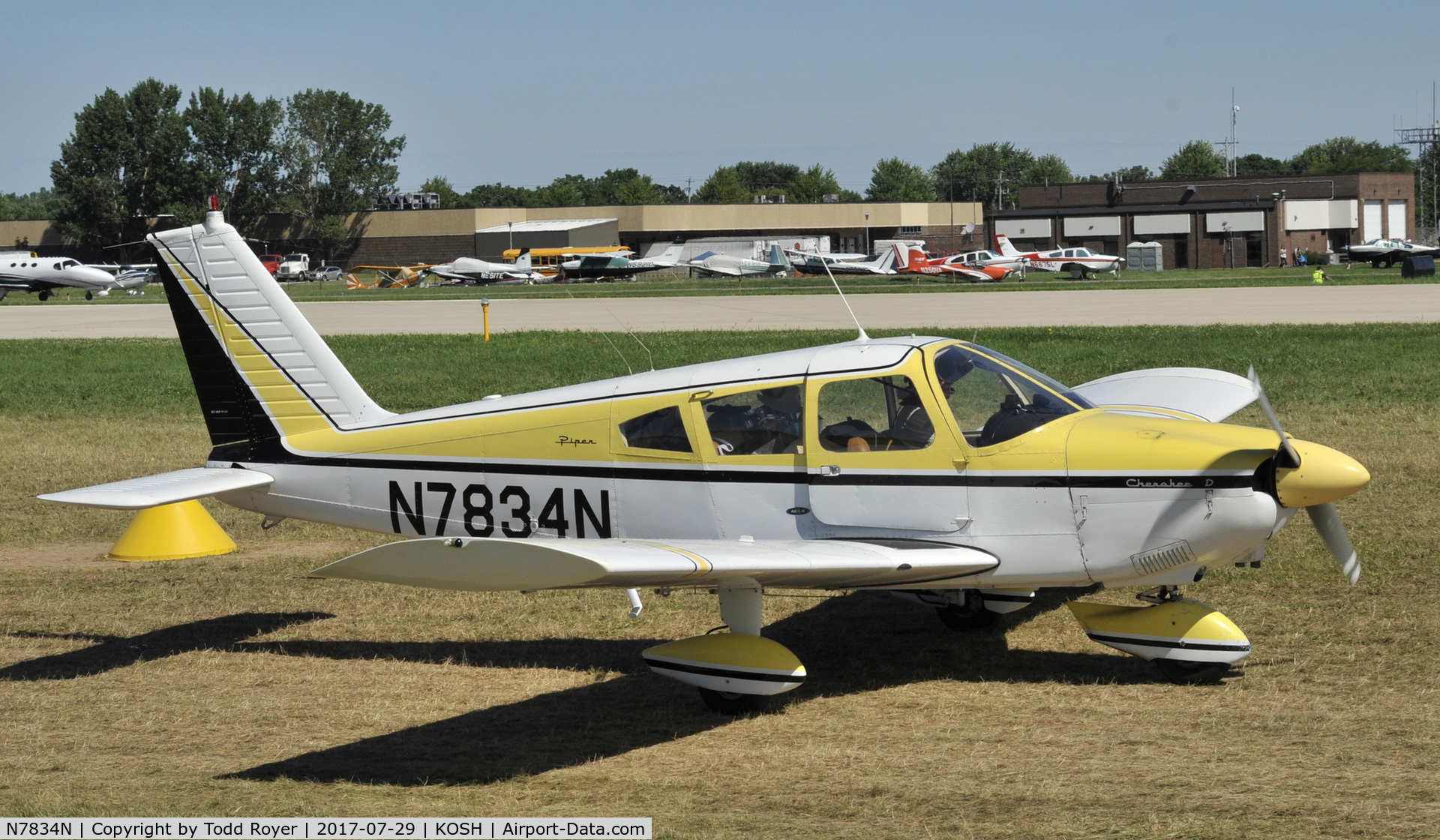 N7834N, 1969 Piper PA-28-180 Cherokee C/N 28-5288, Airventure 2017