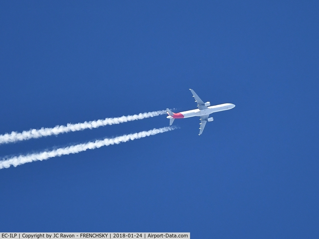 EC-ILP, 2002 Airbus A321-211 C/N 1716, IB3406 Madrid to Paris Orly overflying Bordeaux city