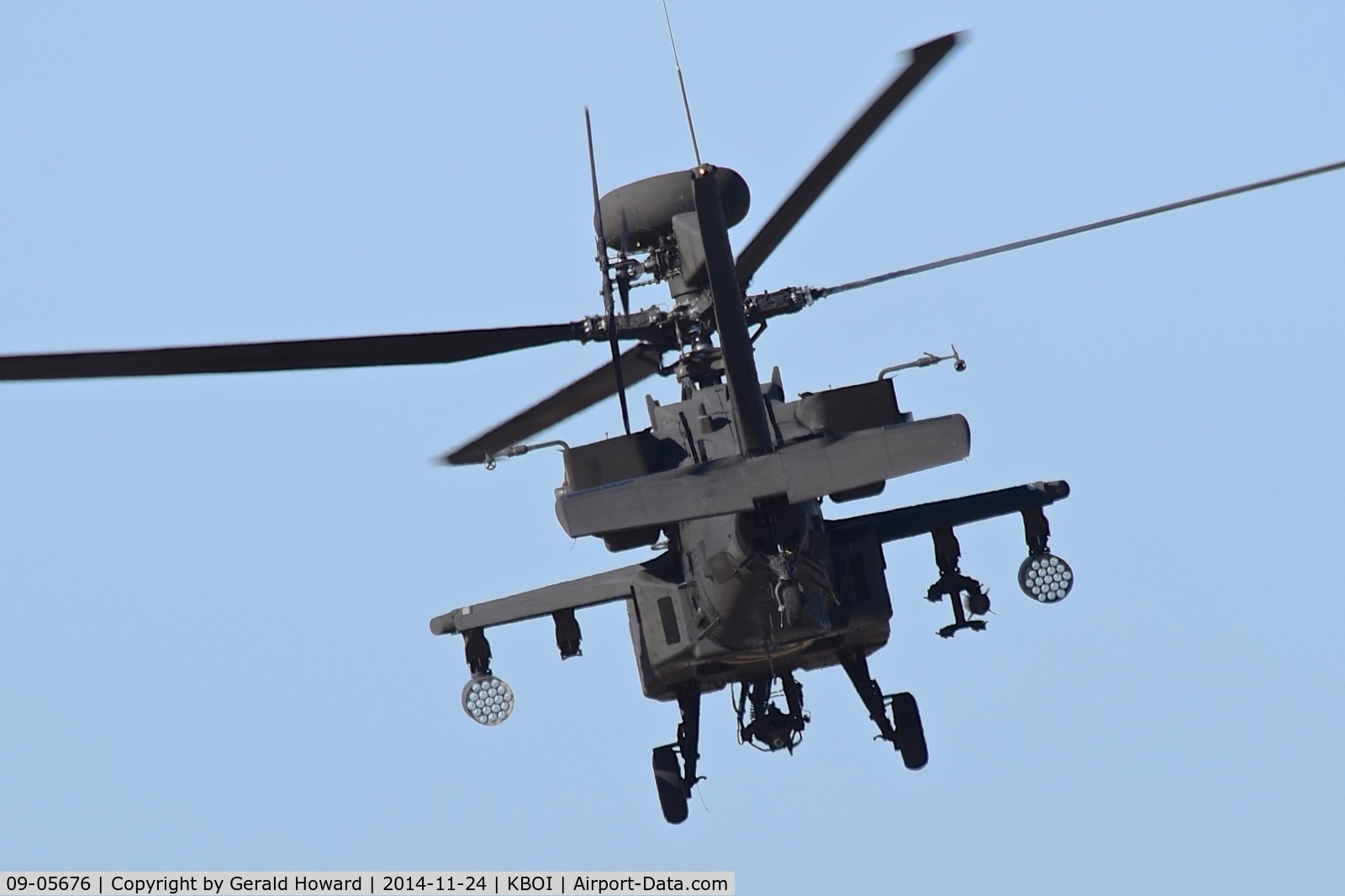 09-05676, 2009 Boeing AH-64D Longbow Apache C/N PVD676, Departing BOI.  1-183rd AVN BN, Idaho Army National Guard