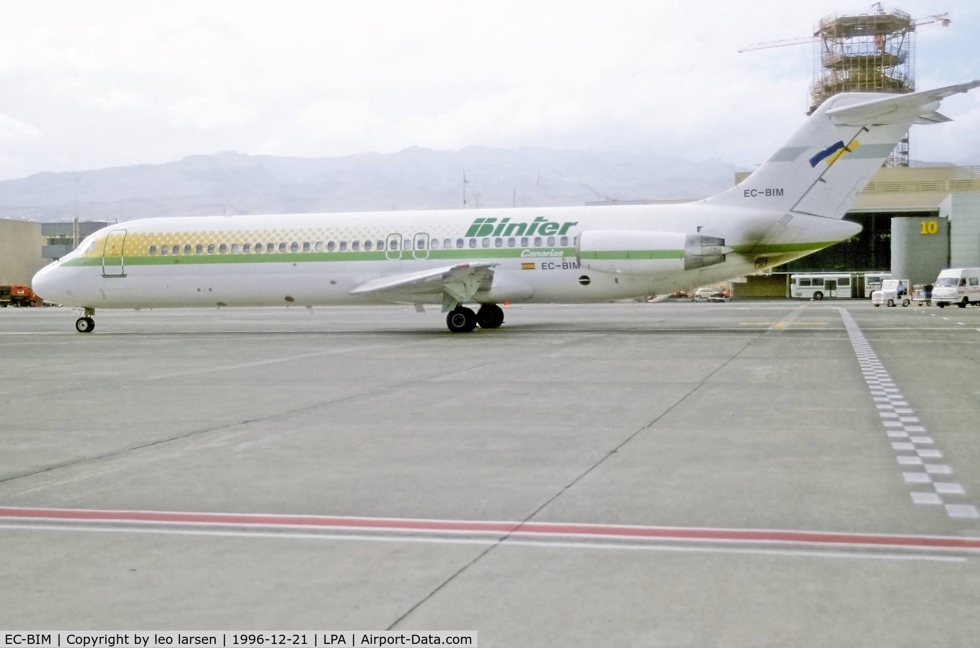 EC-BIM, 1967 Douglas DC-9-32 C/N 47088, Las Palmas 21.12.1996 now operating for Binter Canarias from 4.95