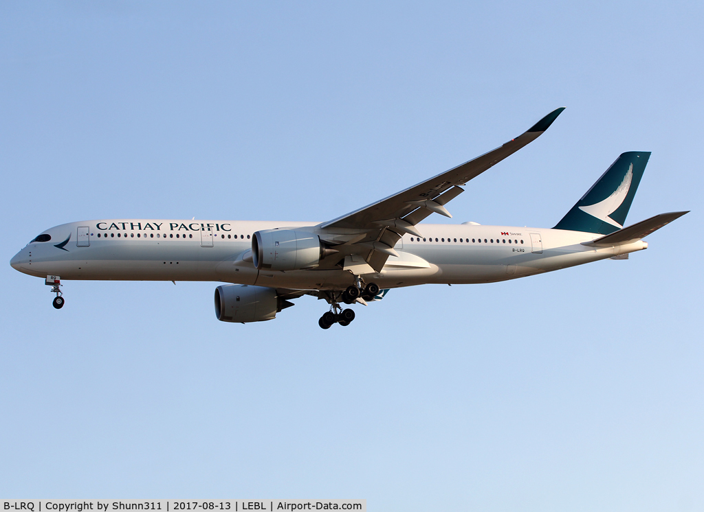 B-LRQ, 2017 Airbus A350-941 C/N 109, Landing rwy 25R