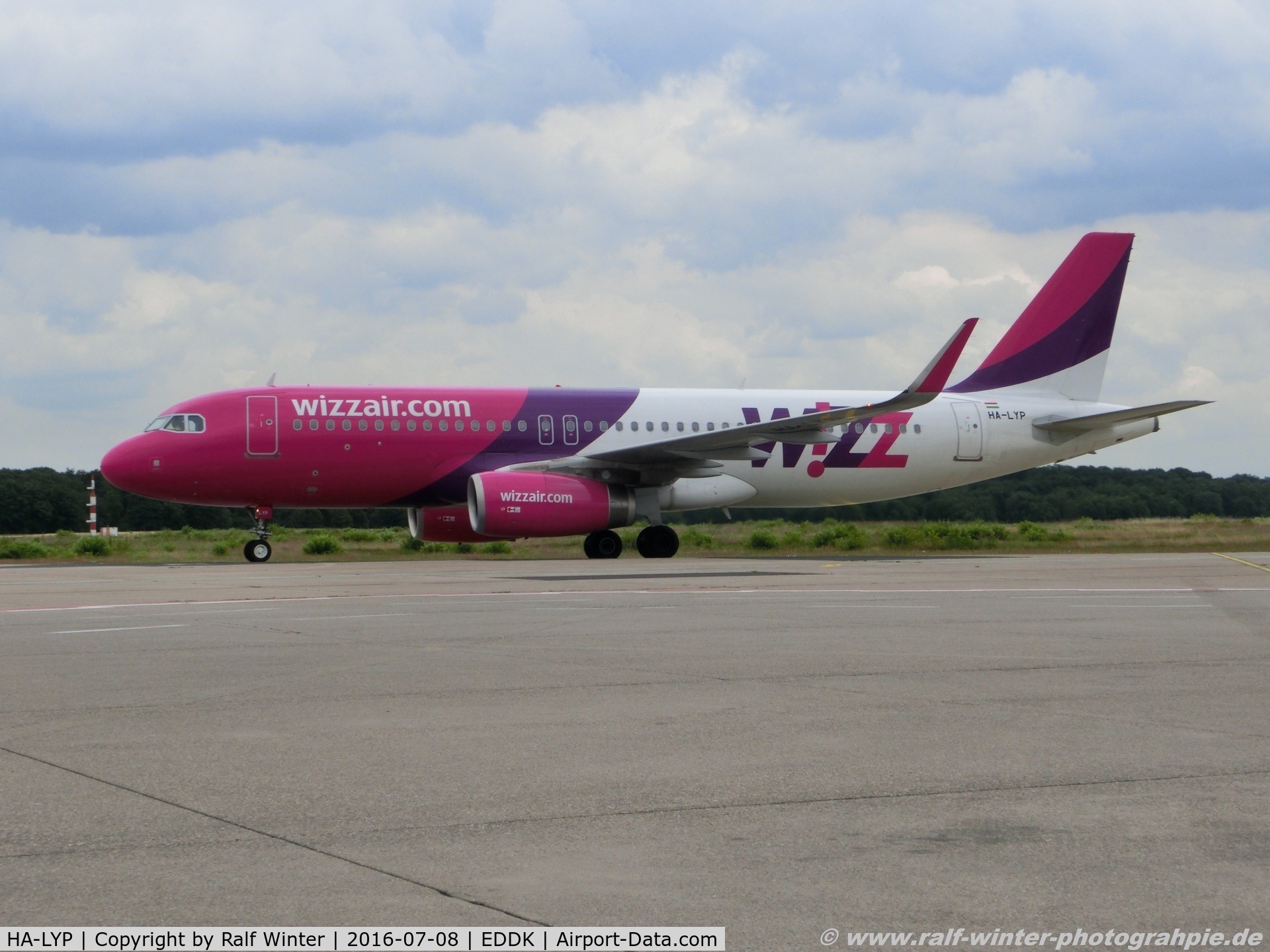 HA-LYP, 2015 Airbus A320-232 C/N 6589, Airbus A320-232(W) - W6 WTT Wizz Air - 6589 - HA-LYP - 08.07.2016 - CGN