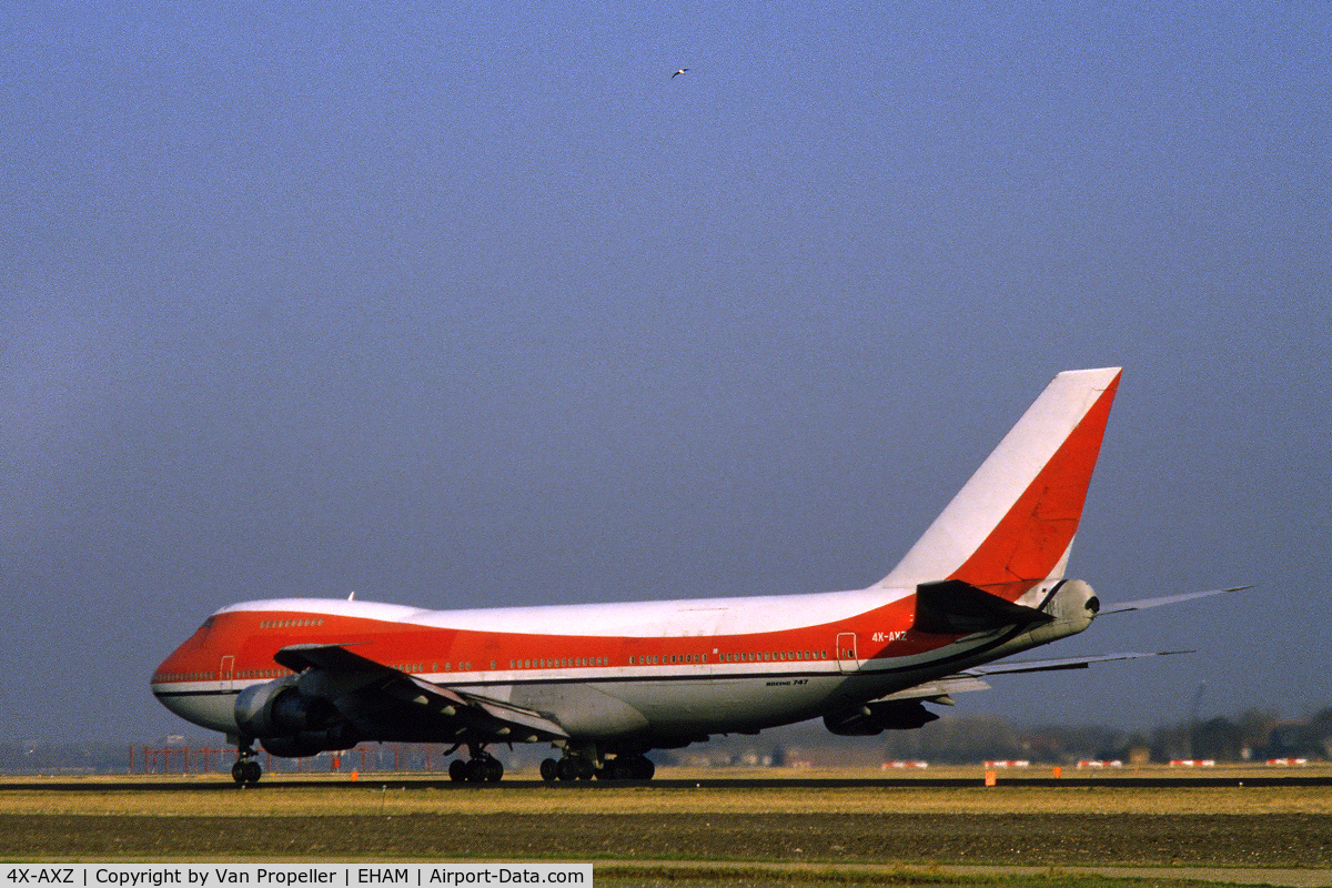 4X-AXZ, 1970 Boeing 747-124/SF C/N 19735, El Al Israel Airlines Cargo Boeing 747-124F taking off from Schiphol airport, the Netherlands, about 1983/84. Note Avianca colourscheme