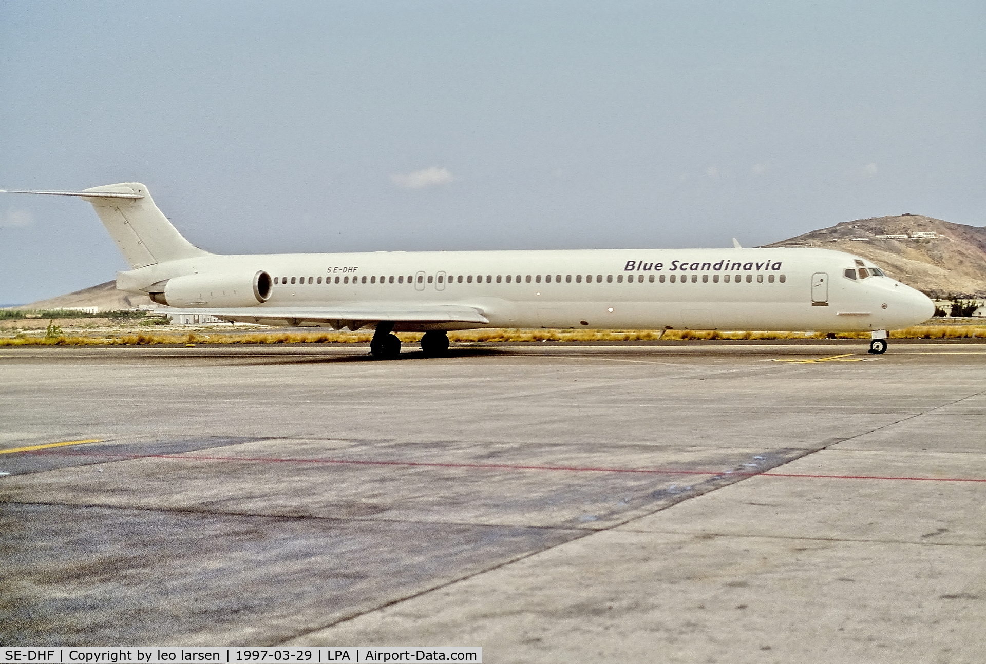 SE-DHF, 1988 McDonnell Douglas MD-83 (DC-9-83) C/N 49642, Las Palmas 29.3.1997