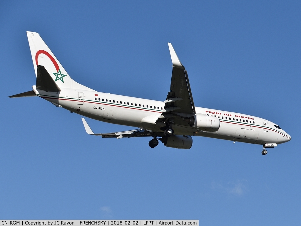 CN-RGM, 2013 Boeing 737-8B6 C/N 33074, RAM from Casablanca landing runway 03
