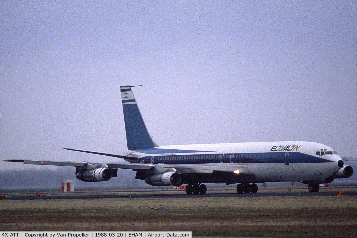 4X-ATT, 1988 Boeing 707-358B C/N 20097, El Al Israel Airlines Boeing 707-358B landing at Schiphol airport, the Netherlands, 1988
