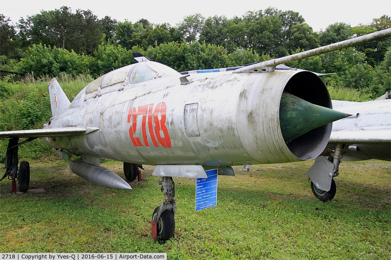 2718, Mikoyan-Gurevich MiG-21U-600 C/N 662718, MiG-21 U Mongol B, Savigny-Les Beaune Museum