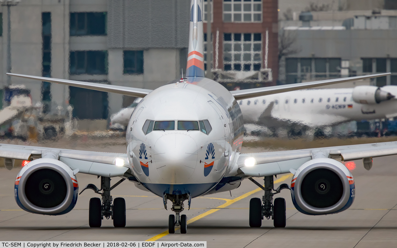 TC-SEM, 2015 Boeing 737-8HC C/N 61173, taxying to the active