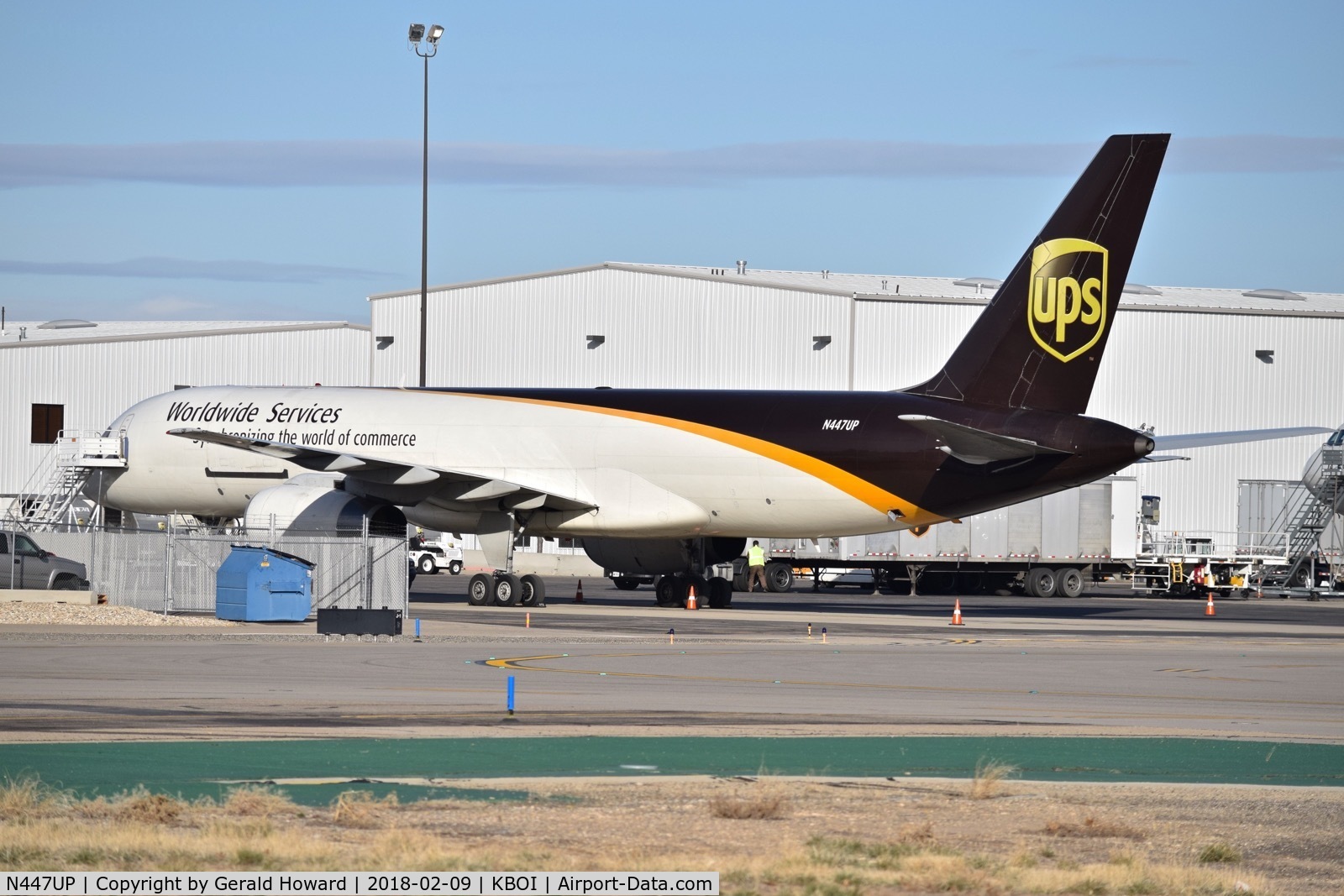 N447UP, 1994 Boeing 757-24APF C/N 27736, Parked on the UPS ramp.