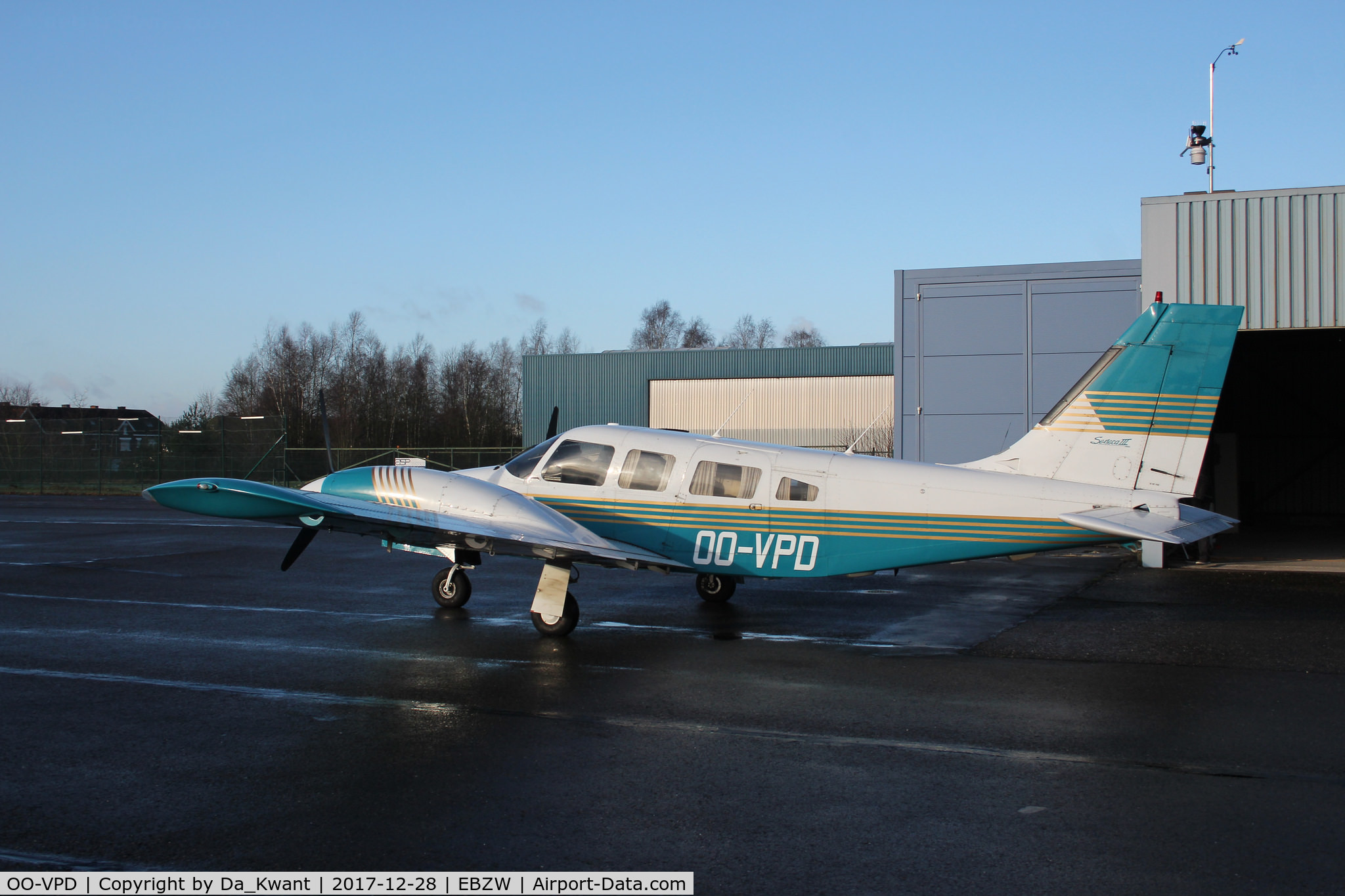 OO-VPD, Piper PA-34-220T Seneca C/N 34-33140, Based EBZW