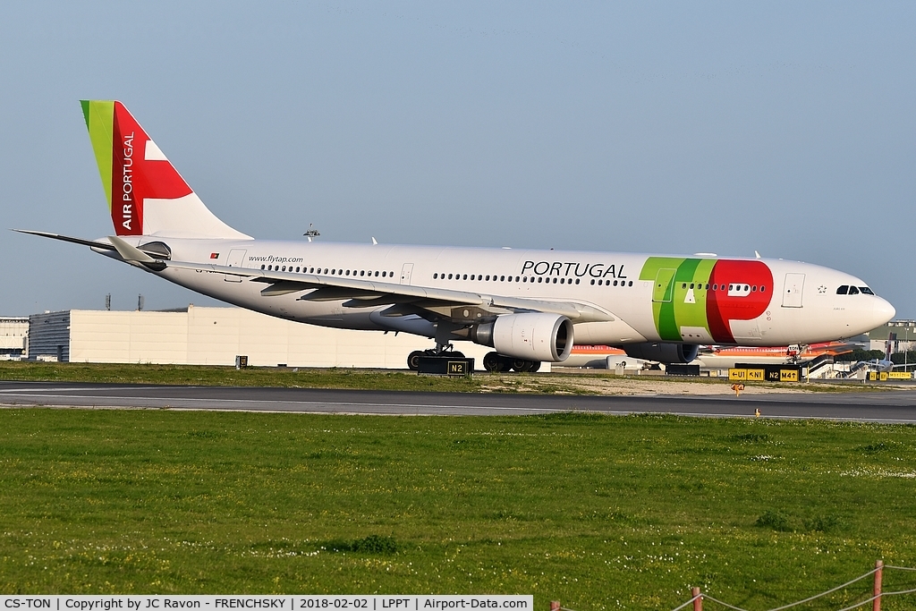 CS-TON, 2008 Airbus A330-202 C/N 904, 