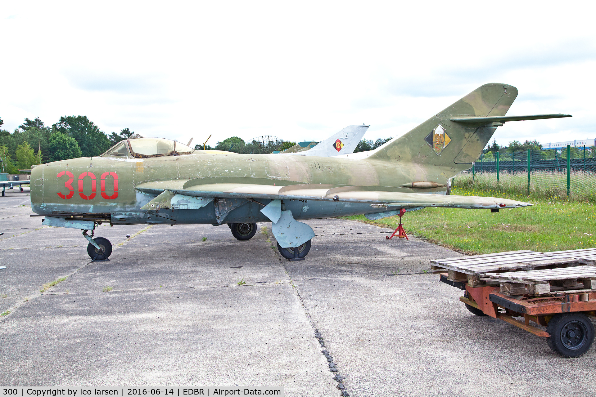 300, 1957 Mikoyan-Gurevich MiG-17F (Lim-5) C/N IC 06-30, Rothenburg 14.6.2016