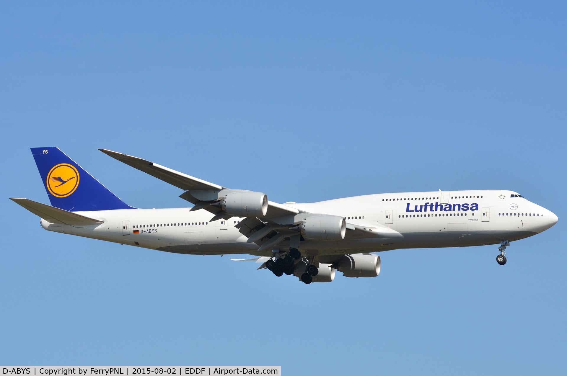 D-ABYS, 2015 Boeing 747-830 C/N 37843, Short finals for LH B748