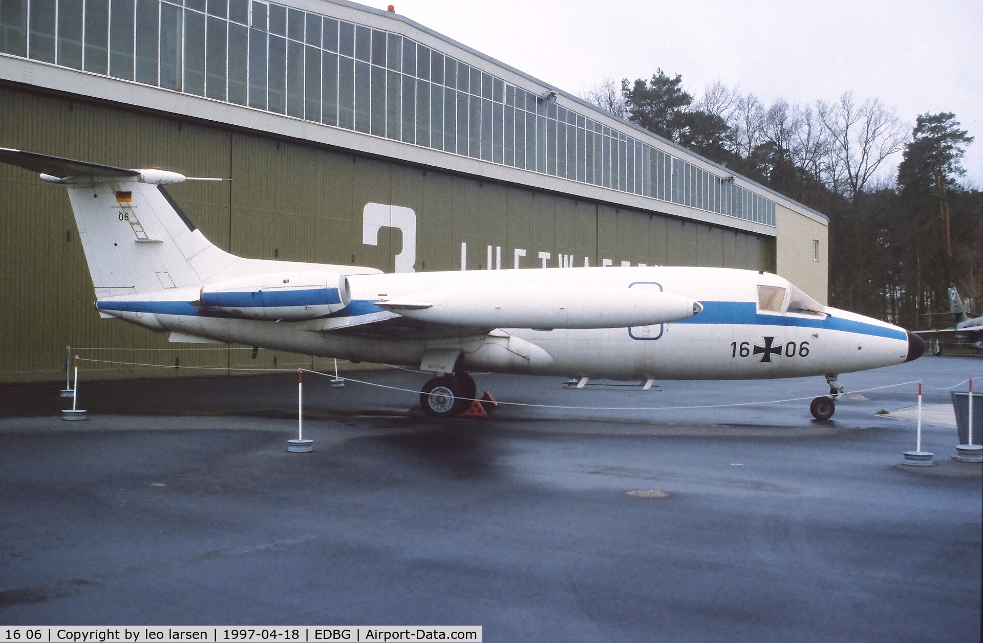 16 06, Hamburger Flugzeugbau HFB-320 Hansa Jet C/N 1048/S28, Berlin-Gatow museum 18.4.1997