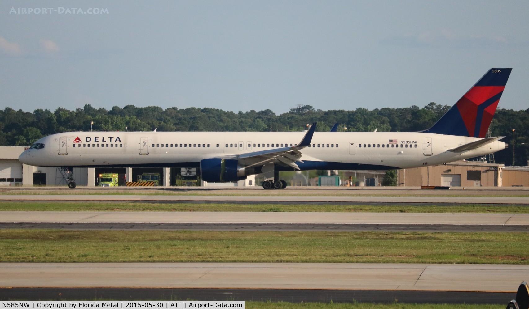 N585NW, 2002 Boeing 757-351 C/N 32985, Delta