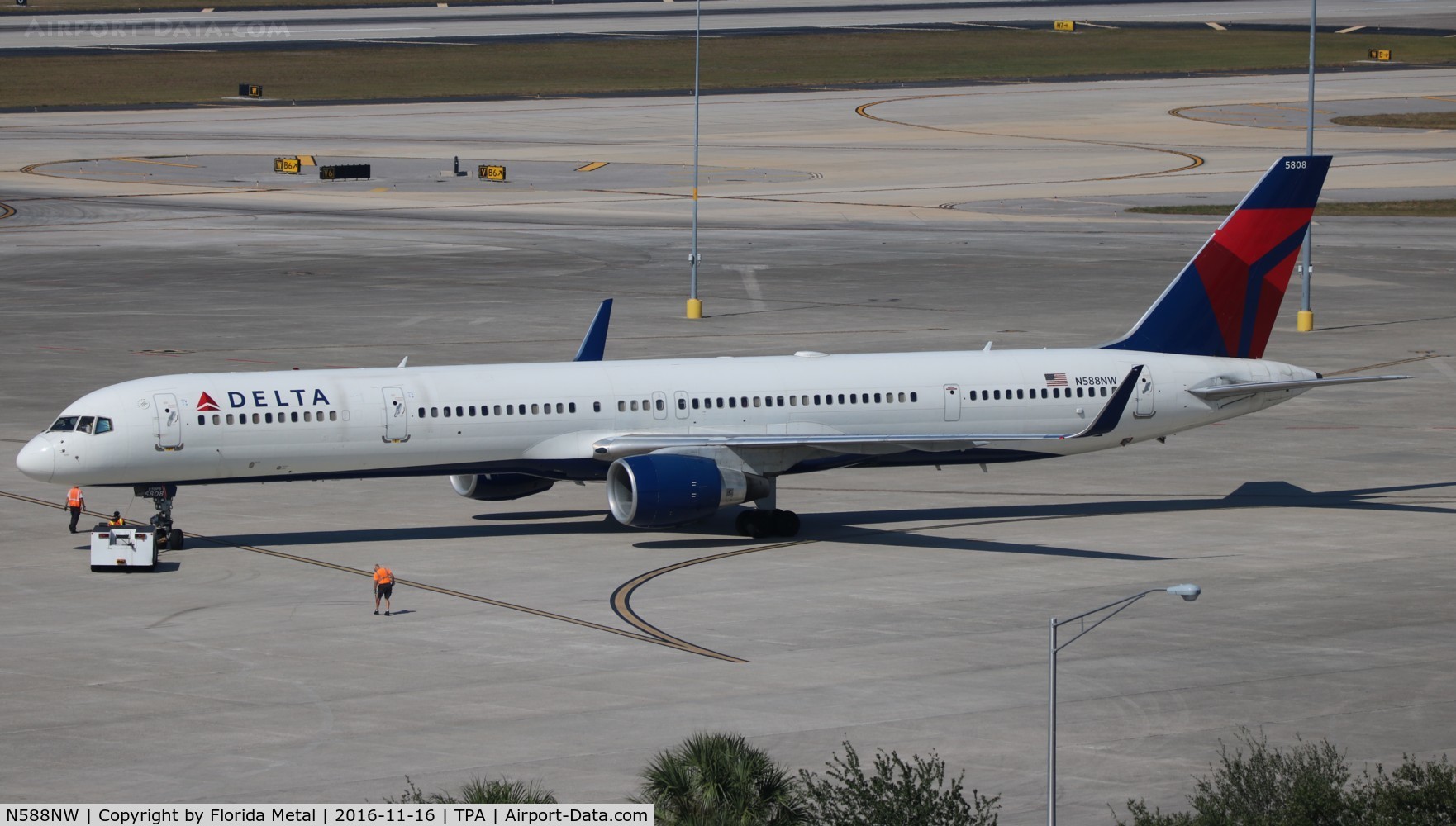 N588NW, 2003 Boeing 757-351 C/N 32988, Delta