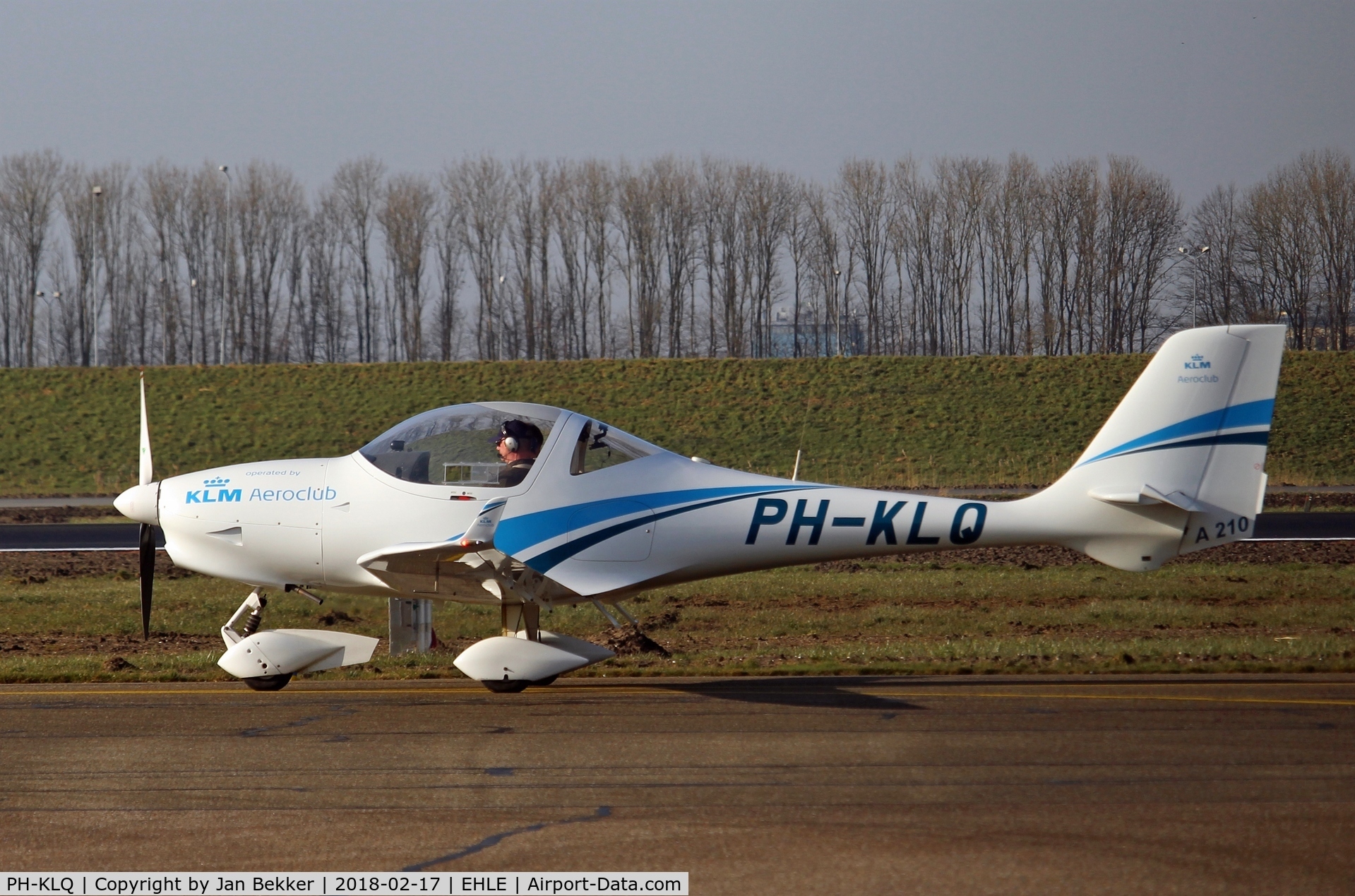 PH-KLQ, 2012 Aquila A210 (AT01) C/N AT01-251, Lelystad Airport KLM aeroclub